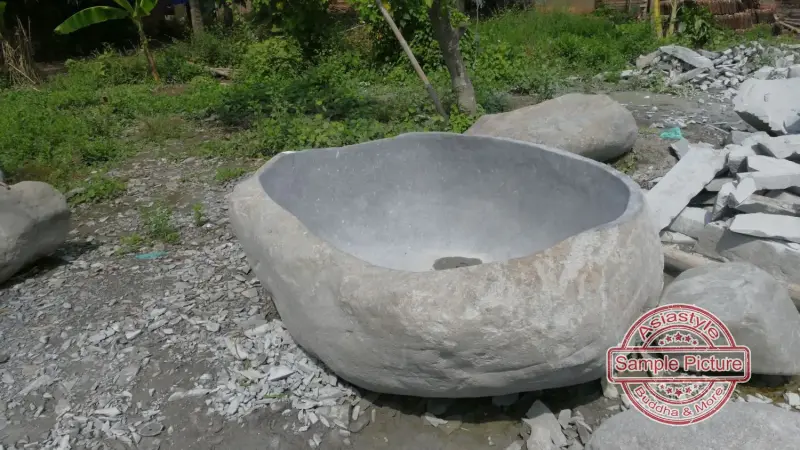 Product image 3 of the product “Riverstone basin, natural surface, polished inside. Dia approx 181-190cm Height 71-80cm ”